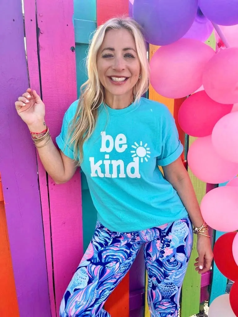 BE KIND MYSTERY SOLID COLOR TEE