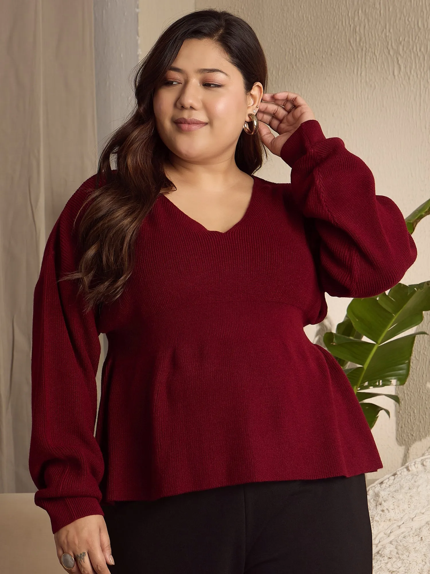 Berrylush Curve Women Solid Maroon V-Neck Drop-Shoulder Acrylic Curved Hem Peplum Pullover